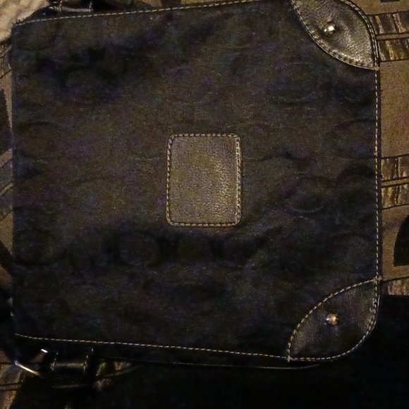 Purses - Picture 2 of 3